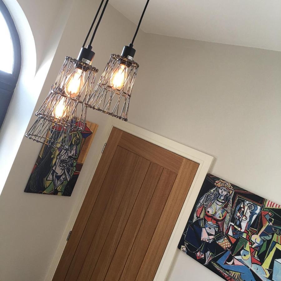 The Art Attic A Stylish Boutique Apartment Builth Wells Eksteriør billede