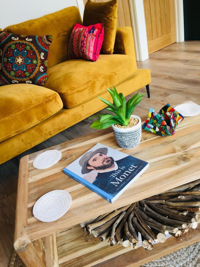 The Art Attic A Stylish Boutique Apartment Builth Wells Eksteriør billede