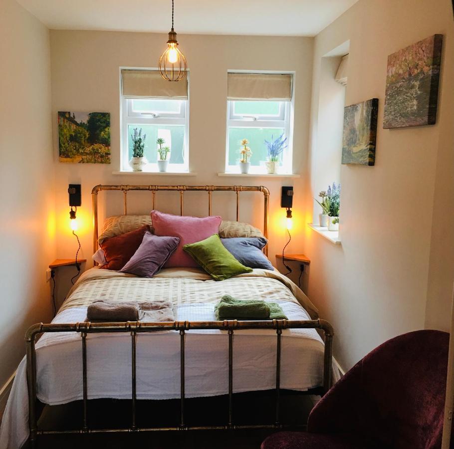 The Art Attic A Stylish Boutique Apartment Builth Wells Eksteriør billede