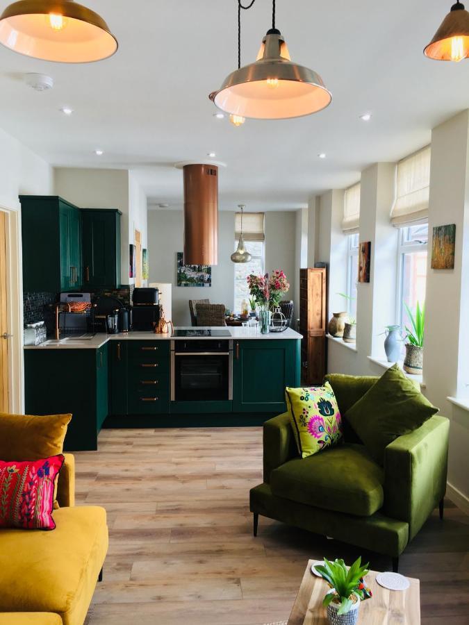The Art Attic A Stylish Boutique Apartment Builth Wells Eksteriør billede