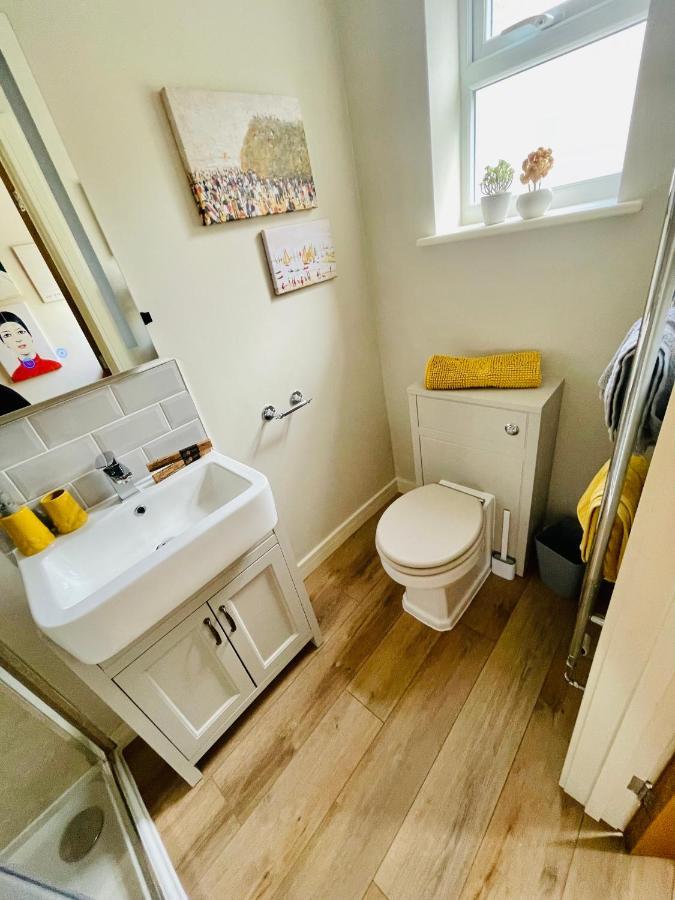 The Art Attic A Stylish Boutique Apartment Builth Wells Eksteriør billede