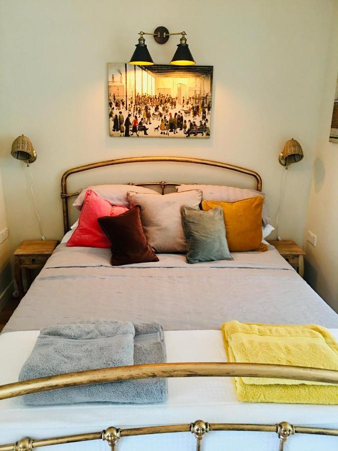 The Art Attic A Stylish Boutique Apartment Builth Wells Eksteriør billede