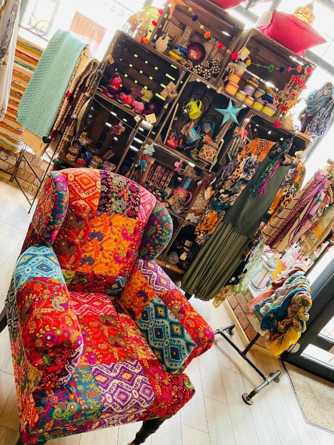 The Art Attic A Stylish Boutique Apartment Builth Wells Eksteriør billede